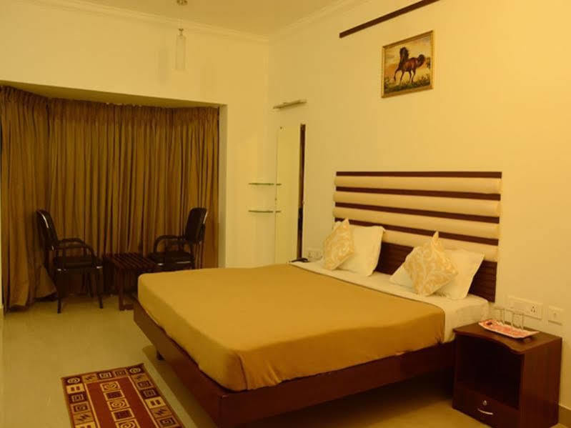 Hotel King Paradise Tiruchirappalli Exterior foto